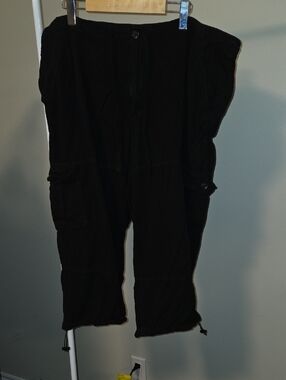 Joe Fresh Womens Black Cargo Capri Pants Plus Size 18W Casual Crop
